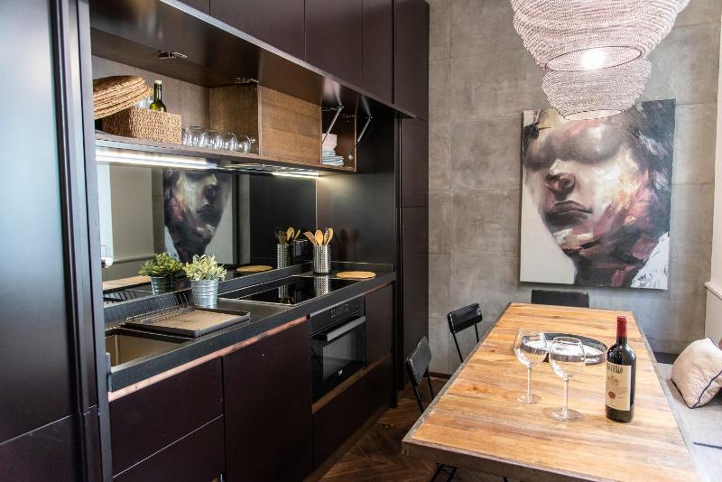 PONTE VECCHIO LUXURY AND STYLISH APARTMENT — комфортный отель в Флоренции