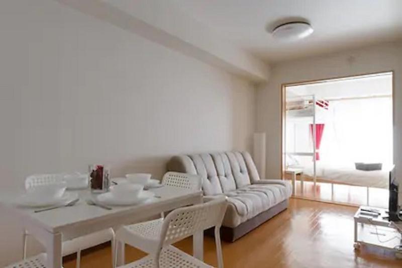 I Planet Nanba - Vacation STAY 8479 — отель с удобным расположением в Осаке