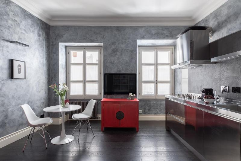 IFlat A Sparkle of Red in Trastevere — отель с удобным расположением в Риме
