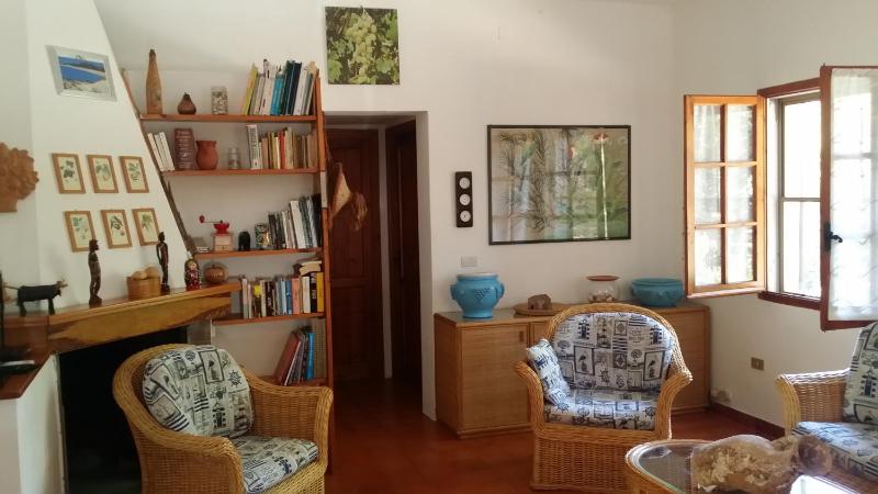 Chia Zeffiro: Accoglienti Case Vacanza Vista Mare