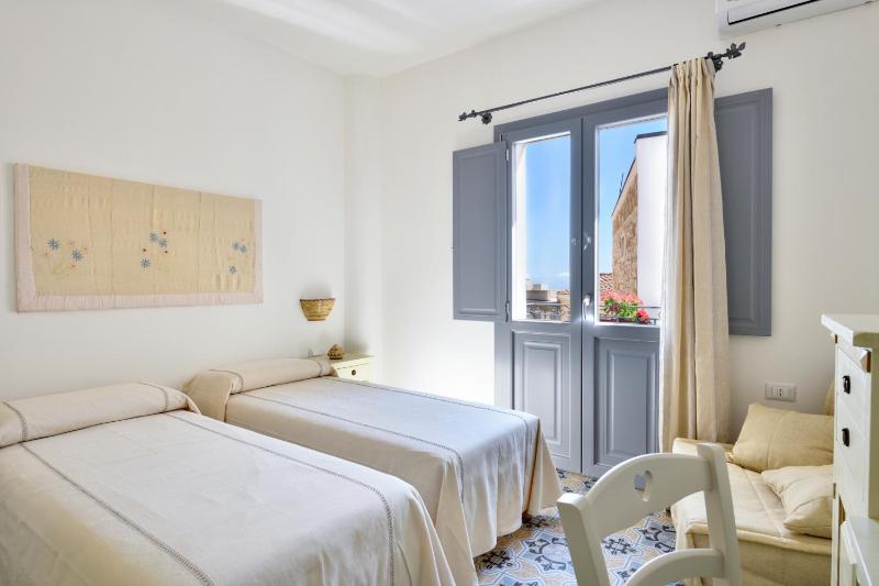 Fund'e monte a Baunei - Hotel Panoramico in Montagna