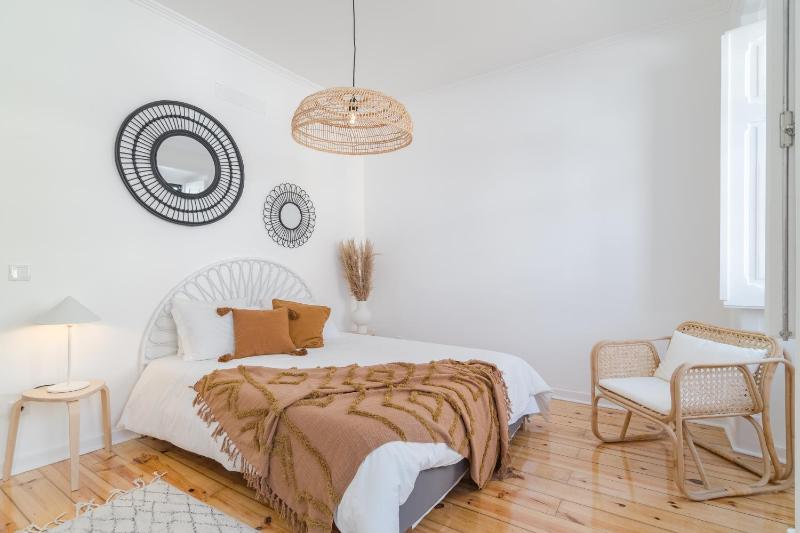 Casa Boma Lisboa - Brighting And Charming Apartment - Lapa VI — комфортный отель в Лиссабоне