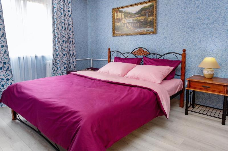 Apartment in the historic Centre Internatsionalnaya — забронировать отель в Минске