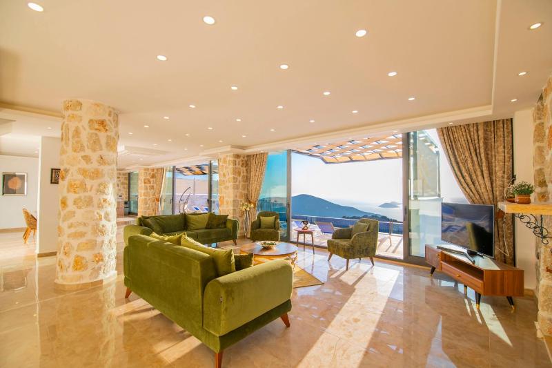 Villa Mona Roza, Kalkan, 5 bedrooms — комфортный отель в Калкан