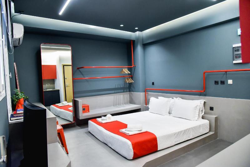 CentraL44 YoLo Casual Suite- Ermou — забронировать отель в Афины