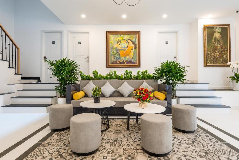 Cozrum Homes The Gallery Residence — отель с удобным расположением в Хошимине