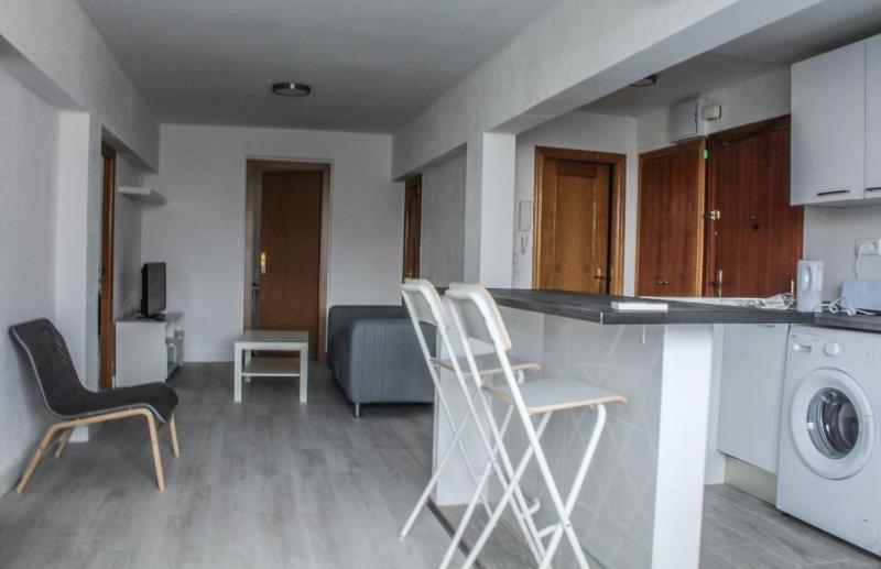 Piso cerca playa todo nuevo ideal familia y grupos . actor A — комфортный отель в Валенсии