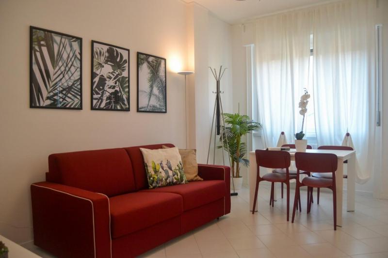 JOIVY Lovely Apt for 4 next to bus and metro station — отзывы гостей и цены