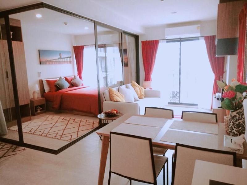 Hua Hin La Casita Beautiful Two Bedroom Condo With Great Views — отель с удобствами в Хуа