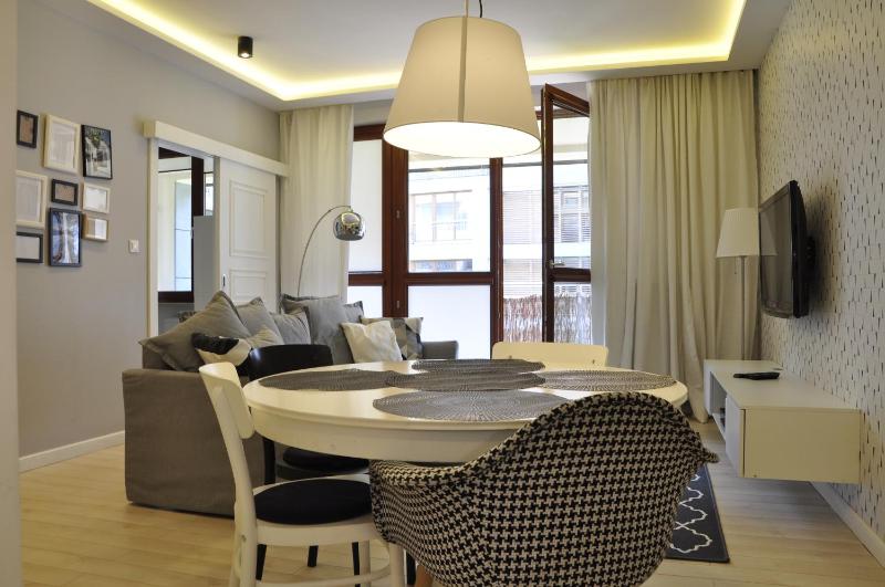 Prudentia Apartments Wilanow — отель с удобствами в Варшаве