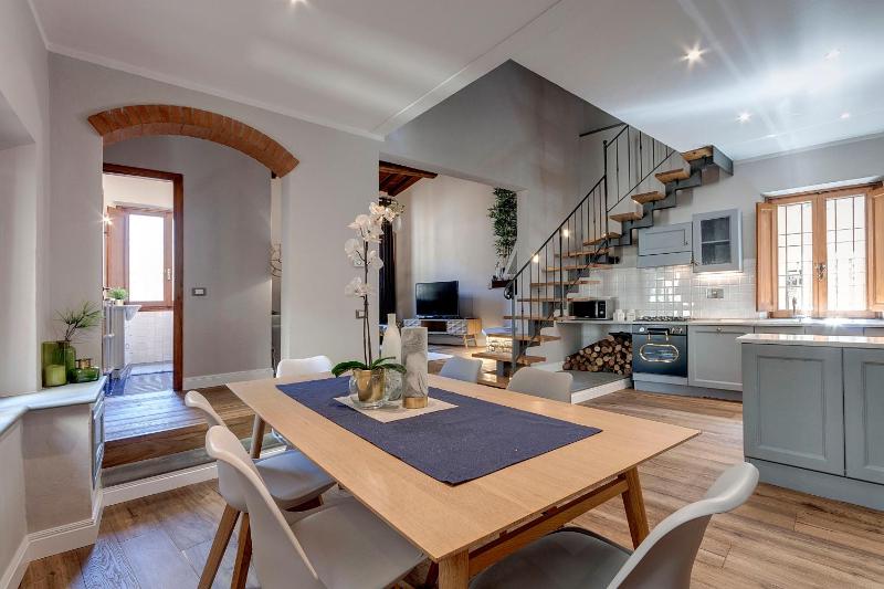 Mamo Florence - Faenza Apartment — отель в Флоренции, Италия