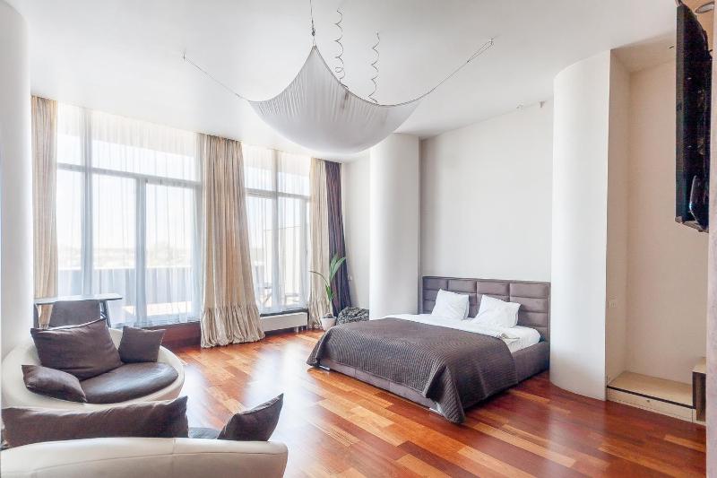 Цены на Loft studio with Sauna by URBAN RENT в Вильнюсе