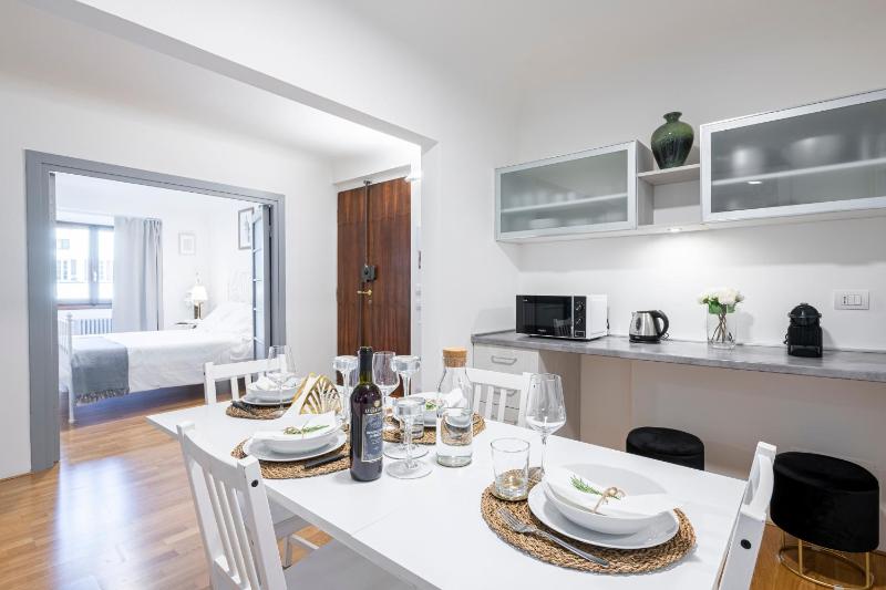 Laurenziana Apartment — комфортный отель в Флоренции