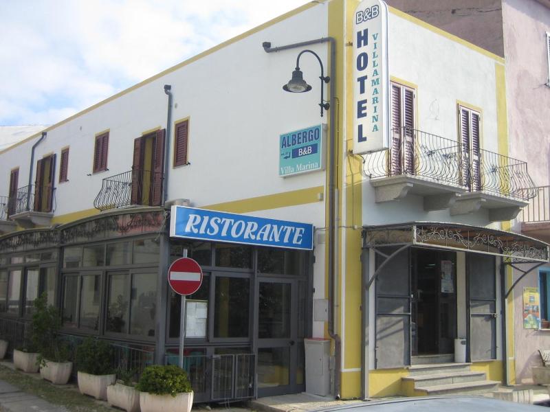 Albergo Villamarina: Hotel centrale con escursioni
