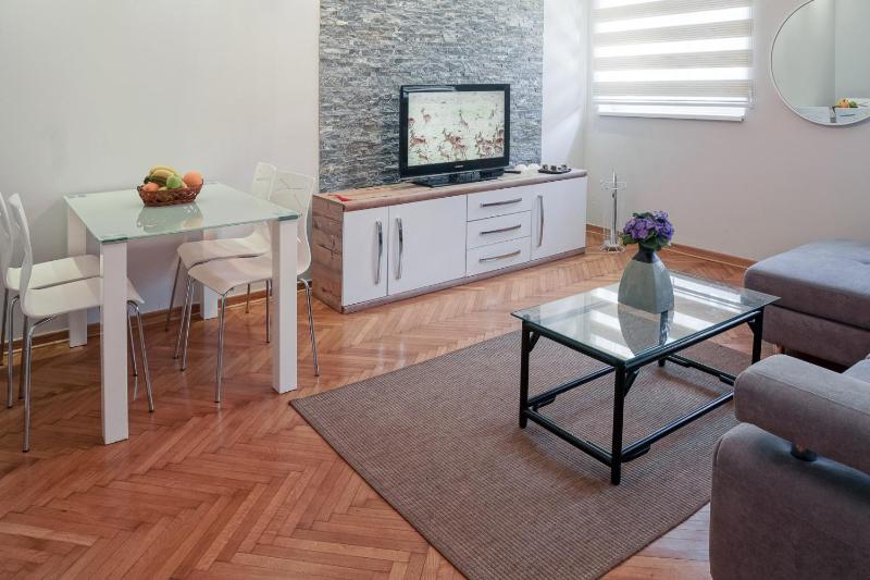 Apartment Prince Palace — комфортный отель в Белграде