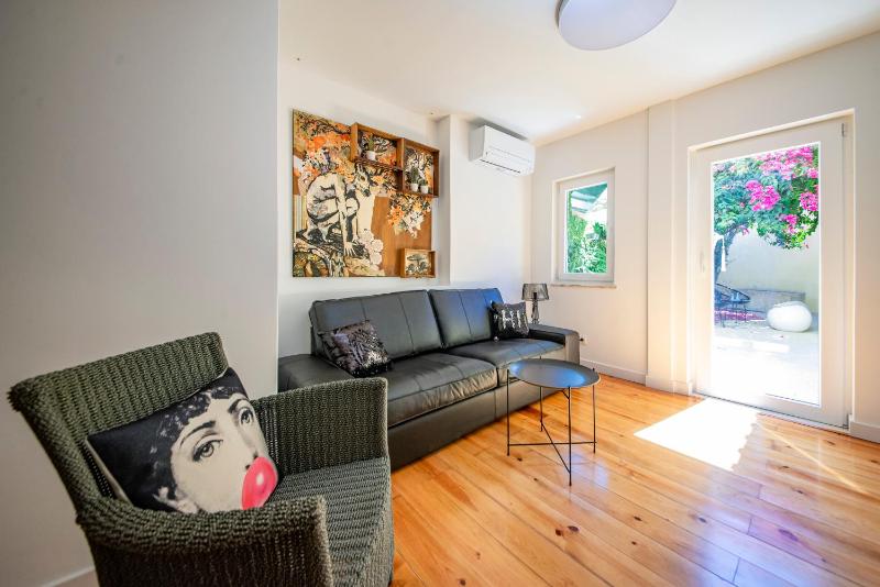 Цены на Serene Hideaway in Chiado в Лиссабоне