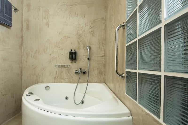 Цены на SUITES@SYNGROU-FIX в Афины