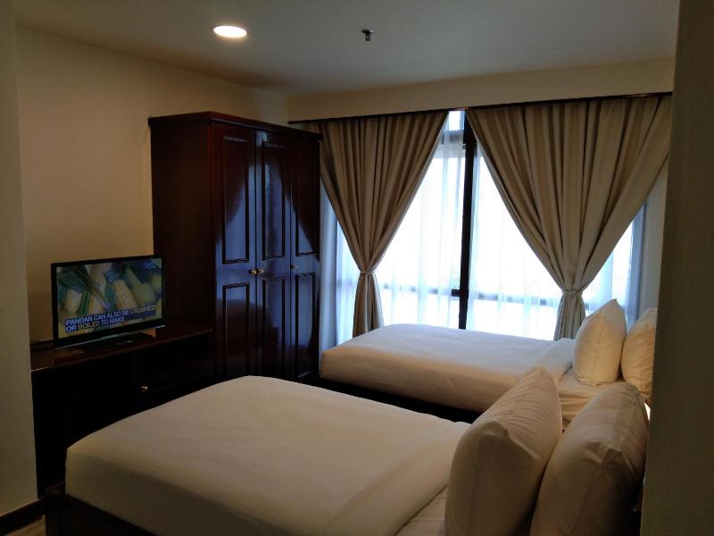 KL Short & Long Stay Suites At Times Square — отель с удобствами в Куала-Лумпуре