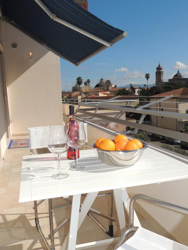 Camera con Vista a Oristano - Elegante B&B panoramico