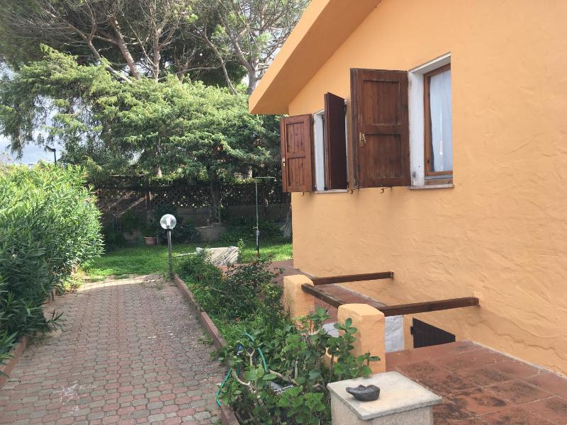Eden Beach a Sorso - Trilocale con giardino sul mare
