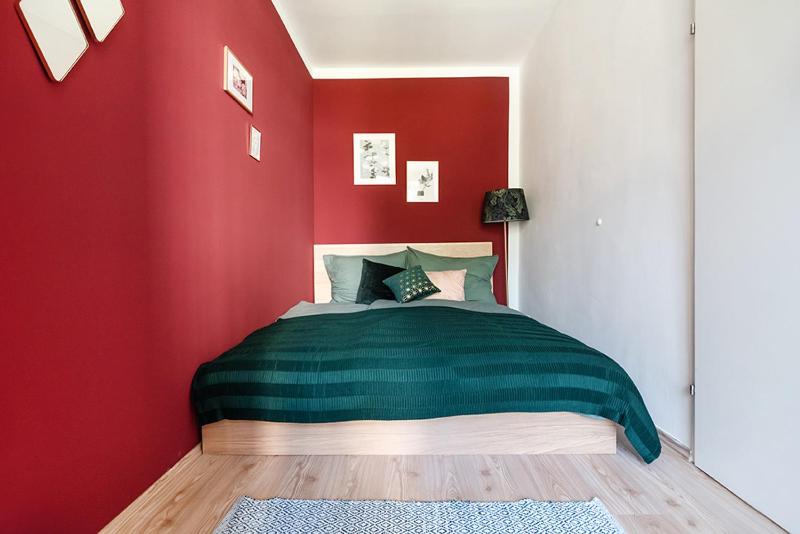 Colorful Apartment Facing Green Courtyard — отель с удобным расположением в вене