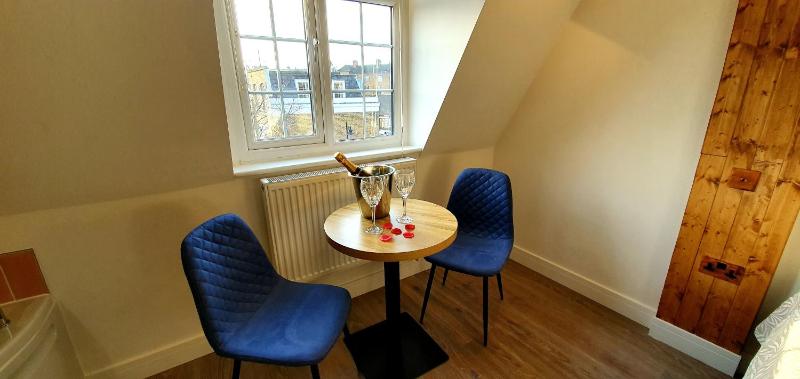 Angel Townhouse — забронировать отель в Лондоне