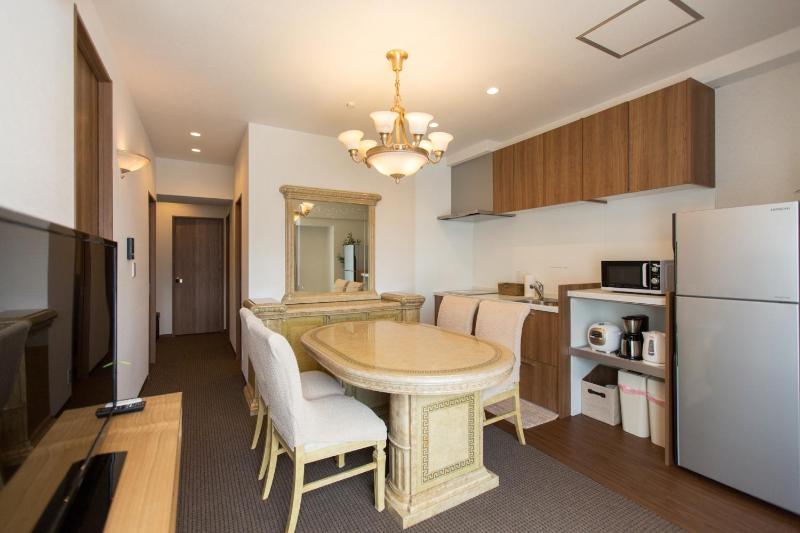 R&Run Kyoto Serviced apartment & Suites - Vacation STAY 99372 — отель с удобным расположением в Киото