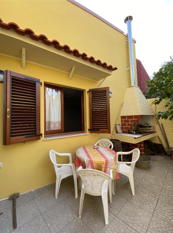 B&B Babay a Guspini - Incantevole oasi con giardino