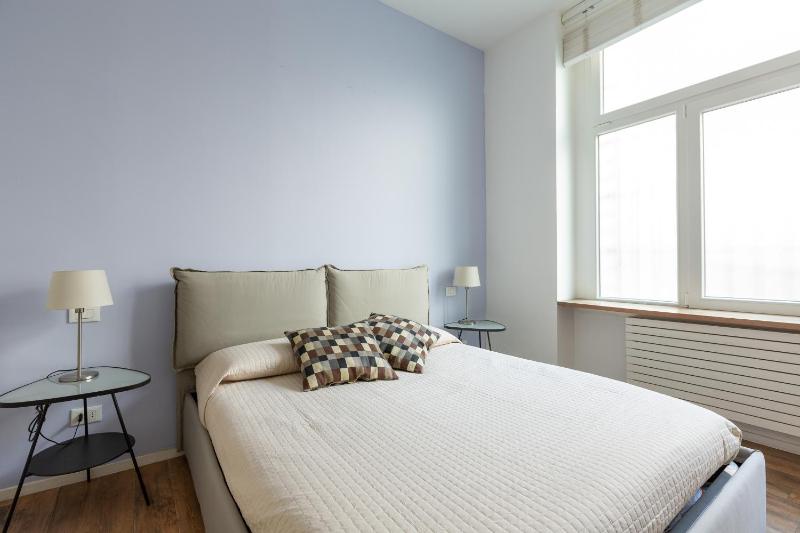 Tricolore Modern and Cozy Apartment — отель с удобным расположением в Милане