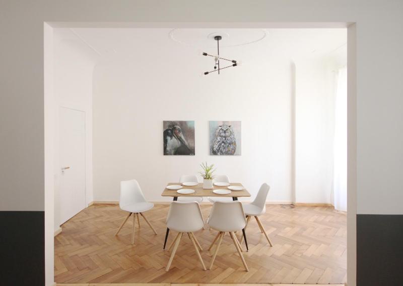 Quiet and spacious home in historic Riga — комфортный отель в риге