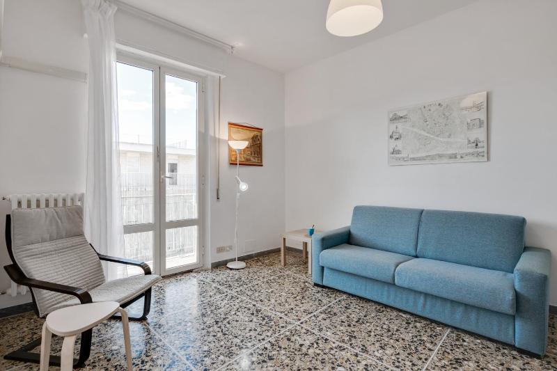 Lulli Cozy Apartment with Balcony — комфортный отель в Флоренции