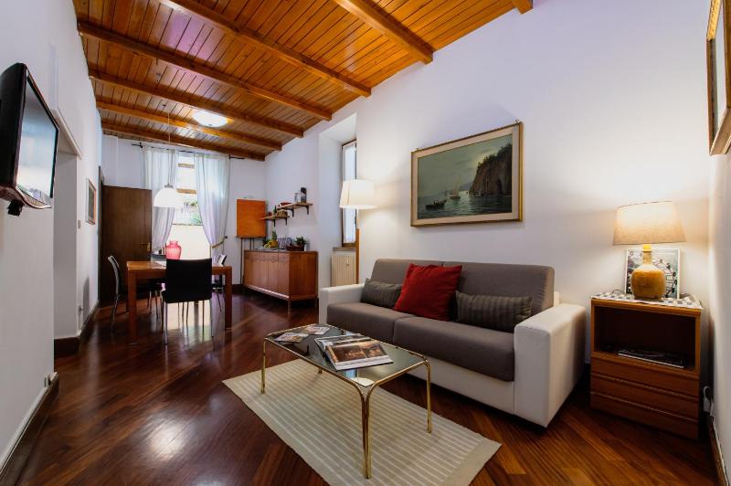 Цены на 4 FONTANE 156 LUXURY HOME в Риме