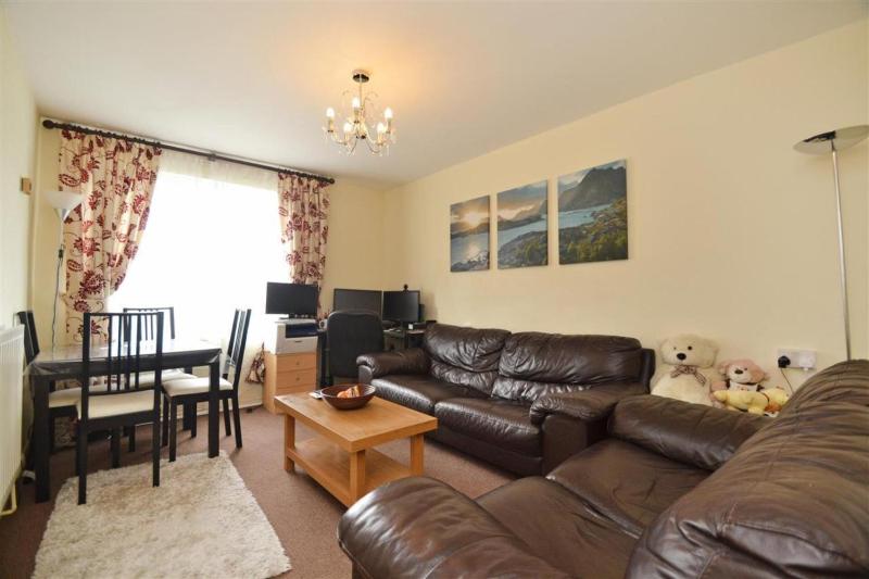 Цены на Lovely One-Bed Apartment to rent in London в Лондоне