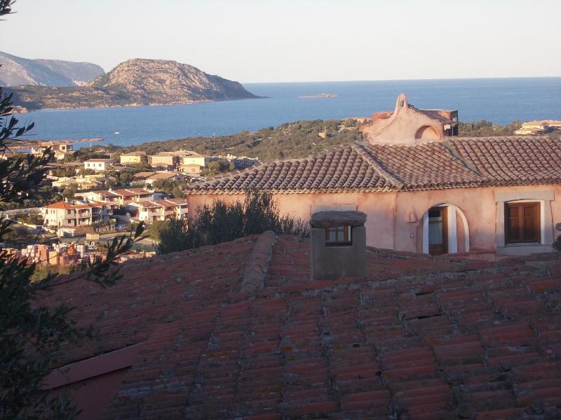 Holiday Homes a Porto San Paolo - Accogliente appartamento