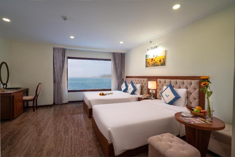 Apus Hotel — комфортный отель в Нячанге
