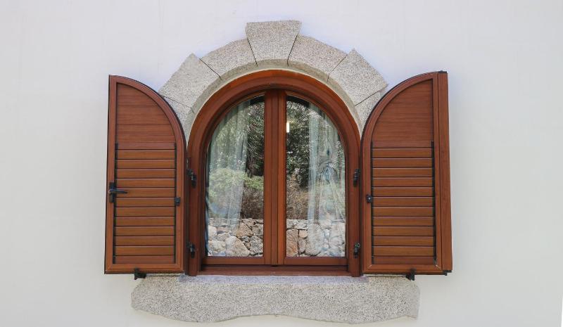 Marea a Tanaunella - Esclusivo appartamento con piscina