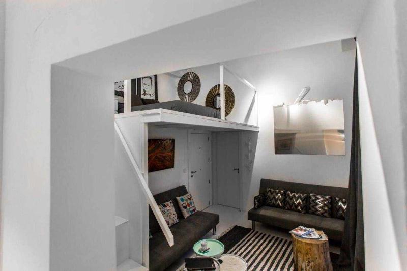 Belen Modern & luxury space near Plaza Mayor — отель с удобствами в Мадриде