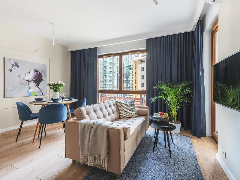 Цены на YourSecondFlat Grzybowska Metropoint в Варшаве