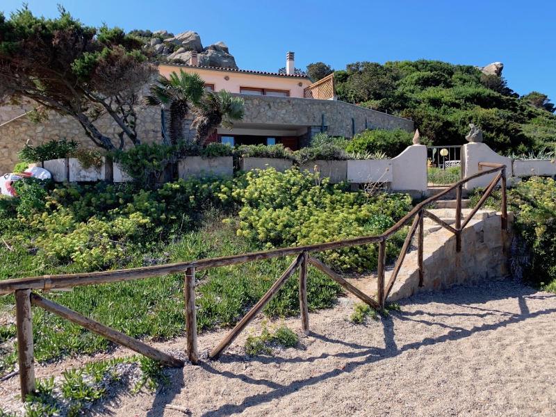 Maison Monte d'A Rena a La Maddalena - Villa Spiaggia