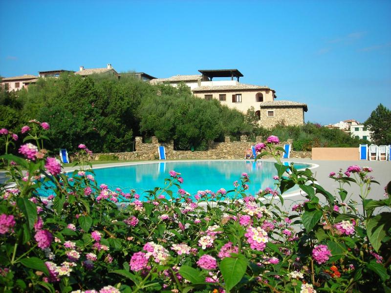 Comodi appartamenti con piscina a Porto Rotondo