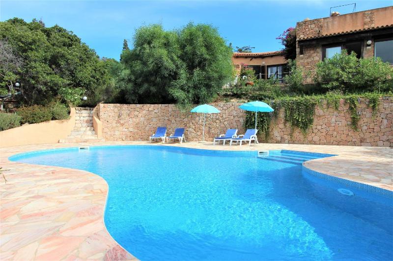 Villa Querida a Costa Paradiso - Lussuosa villa con piscina