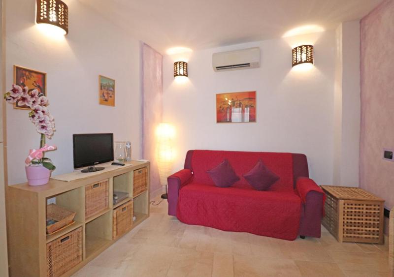 Residenza Renna a La Maddalena - Comfort con Balcone