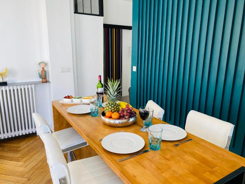 2 Bedroom - Hyper Center - Kitchen - Tramway - Balcony - Air Conditioner - Wifi — комфортный отель в Николь