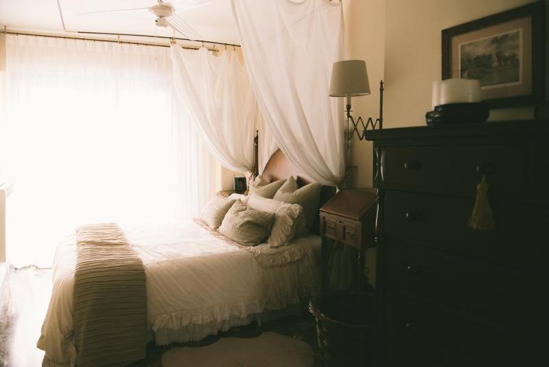 Цены на Bright apartment in the city center в Аликанте