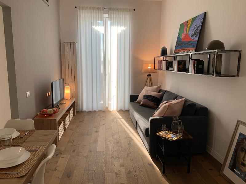 The Quality Apartment Napoli — комфортный отель в Неаполе