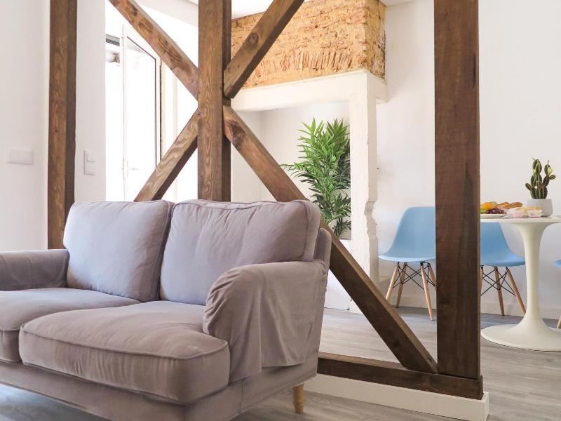 Liberdade stylish apt with balcony — забронировать отель в Лиссабоне