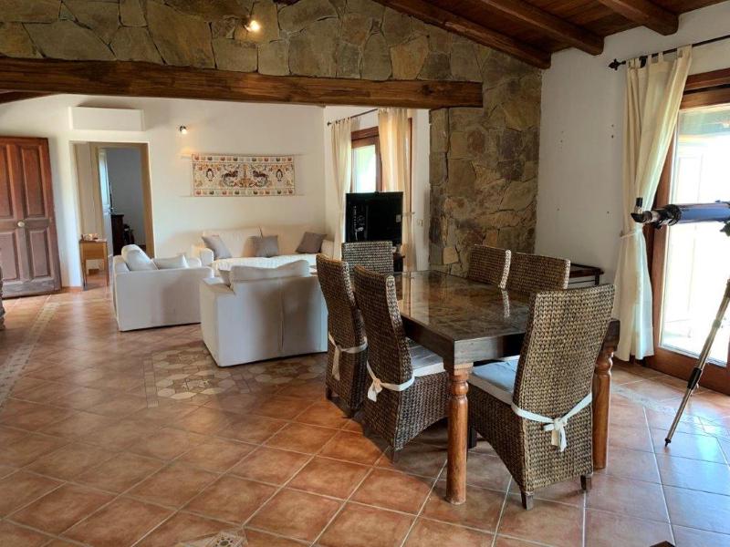 Villa Michael a Porto San Paolo - Elegante con Giardino