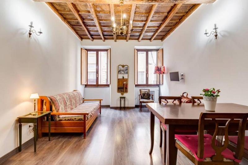 LauraLuxuryHome Cavour Fori Imperiali — отель с удобным расположением в Риме