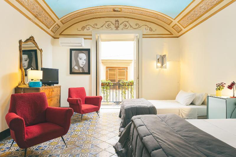 Dietro San Domenico Apartment — отель с удобствами в Палермо