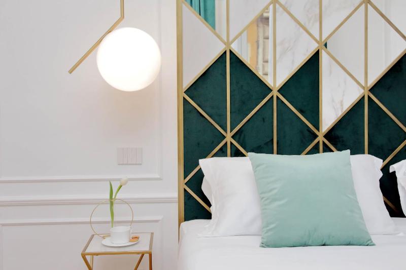 Domna Luxury Suites — отель с удобным расположением в Риме